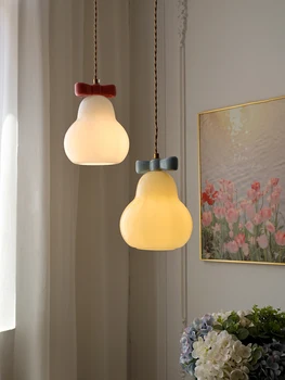 Nordic модерни висящи стъклени висулки светлини бяло / жълто кръгло осветително тяло куполна нощна лампа Led окачване и таванна лампа